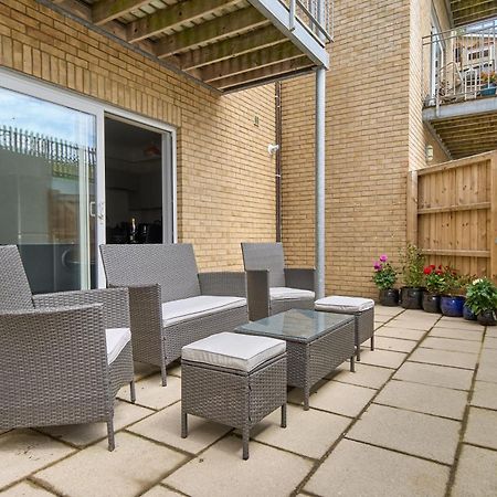 Beautiful 3 Bed Apartment In Bonchurch - Nr Ventnor - Large Outside Terrace & Parking - Dog Friendly - The Perfect Choice For Couples, Friends, Families - 5 Mins To Beach Exteriér fotografie