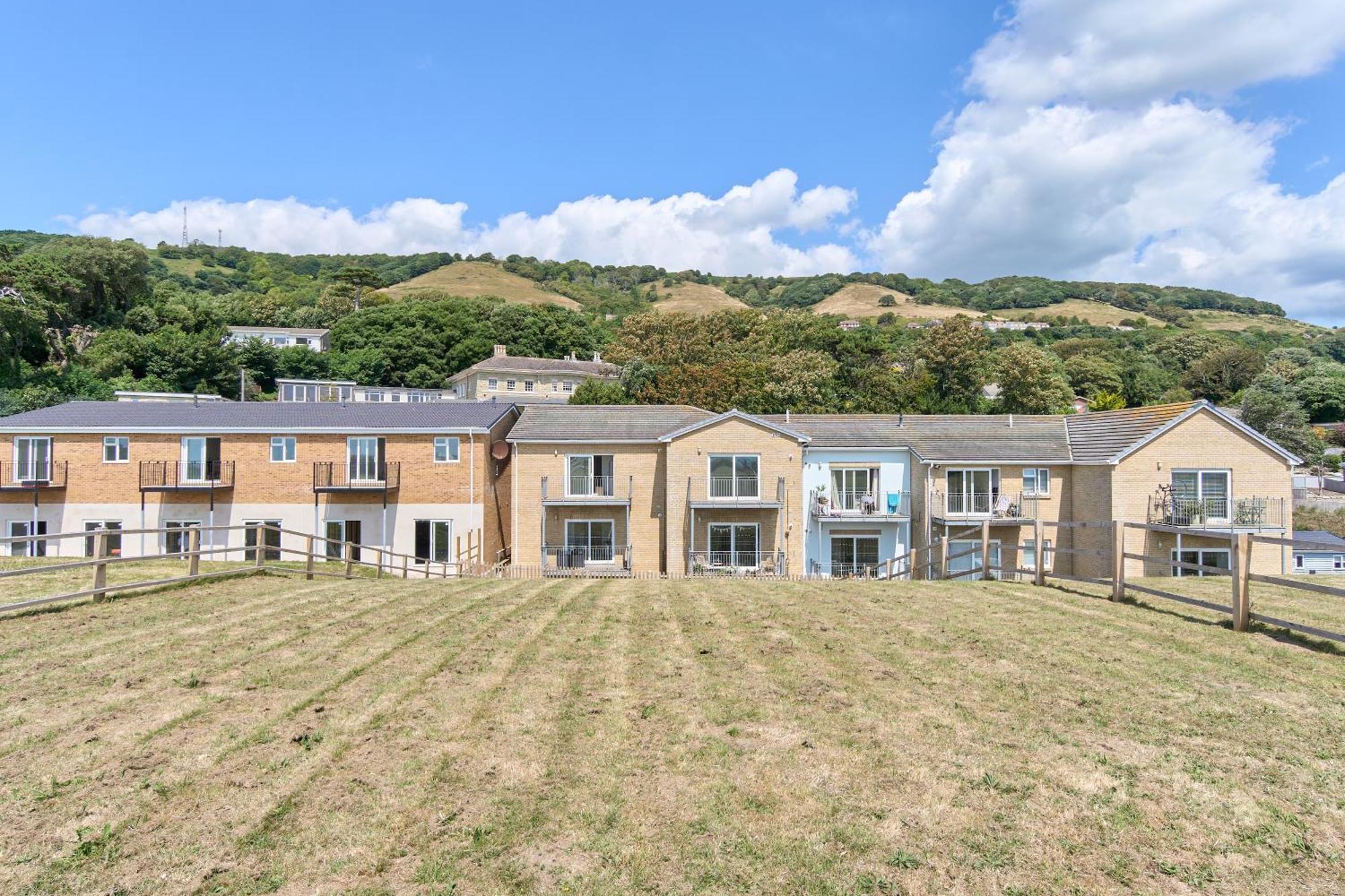 Beautiful 3 Bed Apartment In Bonchurch - Nr Ventnor - Large Outside Terrace & Parking - Dog Friendly - The Perfect Choice For Couples, Friends, Families - 5 Mins To Beach Exteriér fotografie